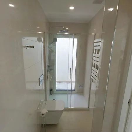 Aroeira Nest | 3-bedroom With Pool & Bbq Villa *